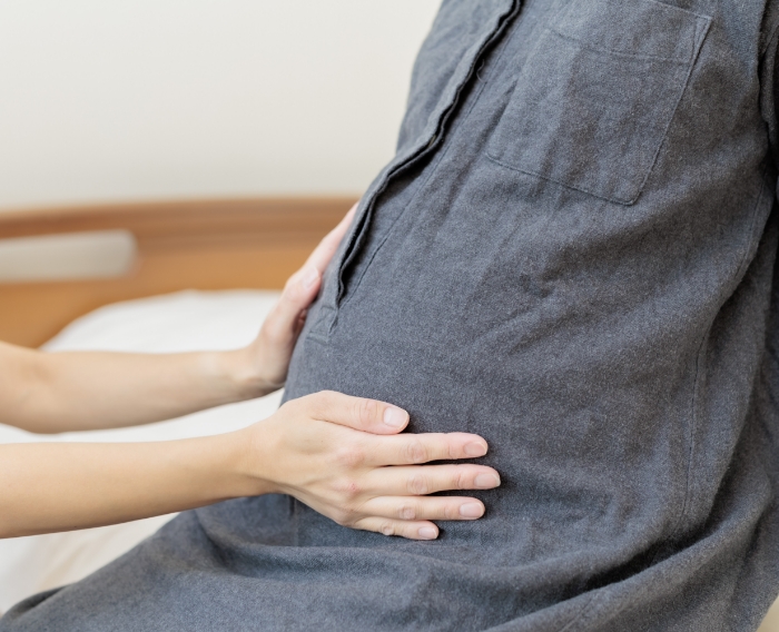 妊婦さんのお腹を支える